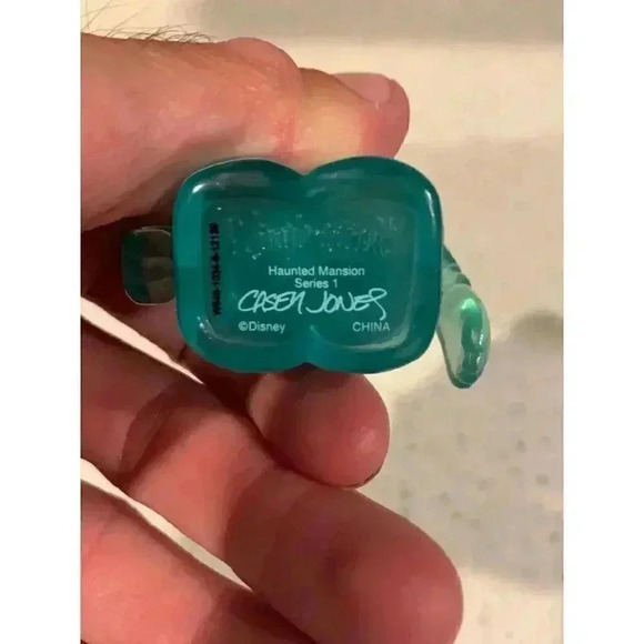 DISNEY VINYLMATION 3" HAUNTED MANSION 1 HITCHHIKING‎ GHOST  bt - Picture 5 of 5